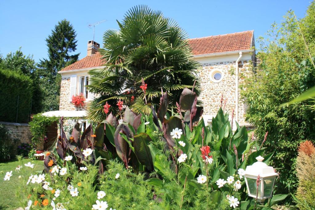 Chambres D'Hotes Le Petit Nailly Magny-les-Hameaux Dış mekan fotoğraf